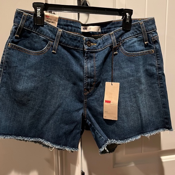 Levi's Pants - CLOSET CLEAR OUT ! No longer Available 2morrow Morning ! NWT Women’s Jean Shorts